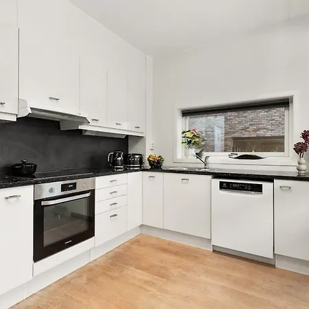 Urban Escape At Sorengakaia 115, 2 Bedrooms Tatil Evi *